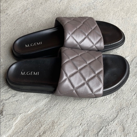 MGEMI GREY LEATHER SANDAL SLIDE - Picture 2 of 7